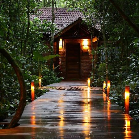Tierra Guarani Lodge Puerto Iguazu Bagian luar foto